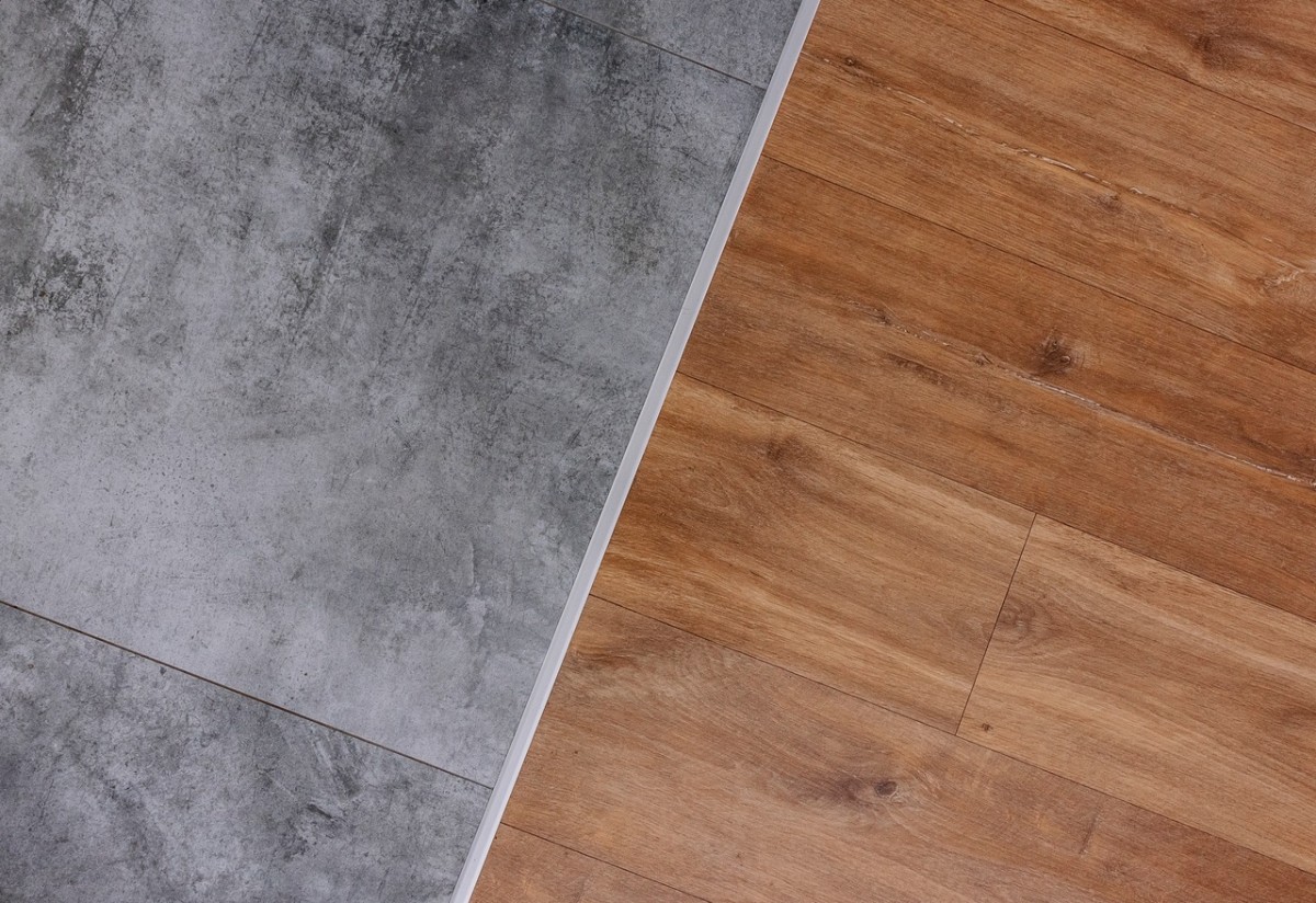 połączenie płytek i paneli